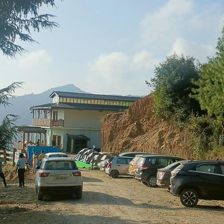 Veda Inn Chakrāta Exterior photo