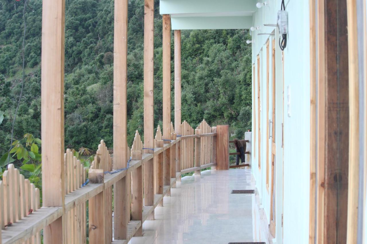 Veda Inn Chakrāta Exterior photo