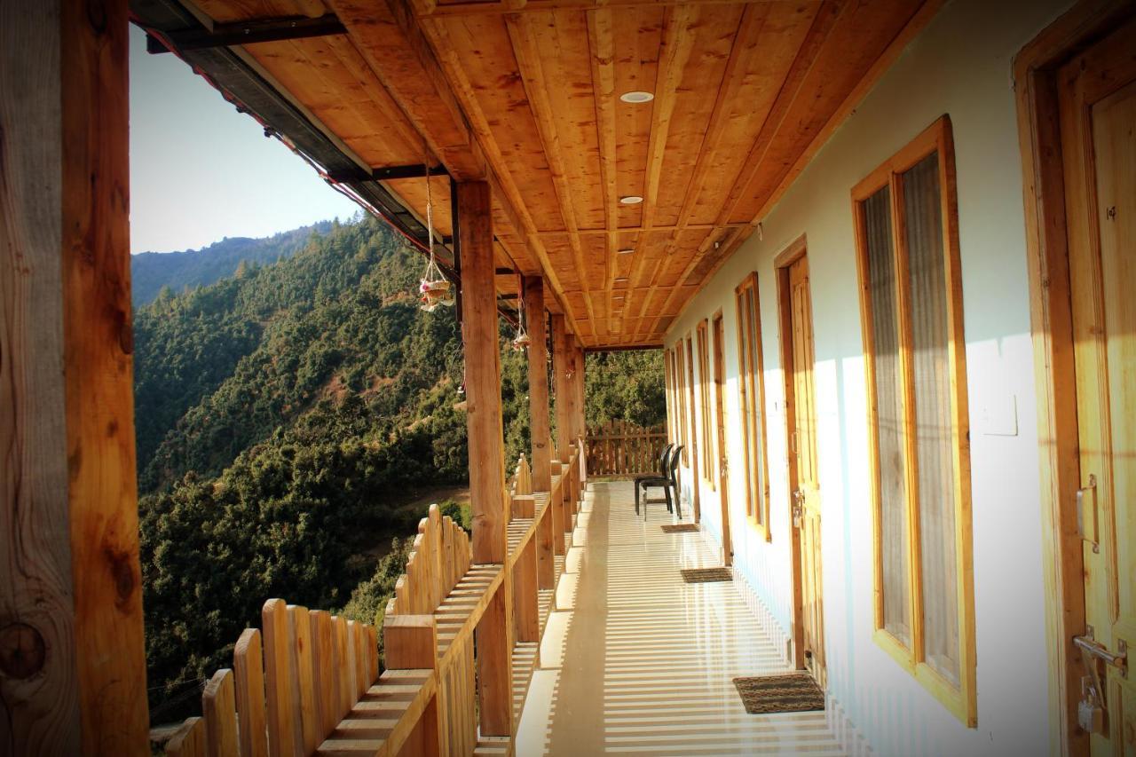 Veda Inn Chakrāta Exterior photo